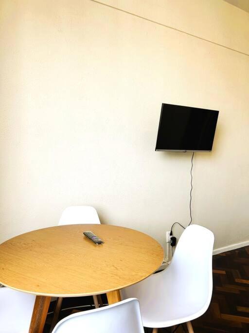 Apartamento Localizado No Coracao De Copacabana