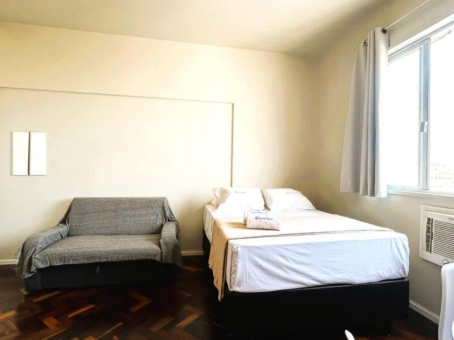 Apartamento Localizado No Coracao De Copacabana *